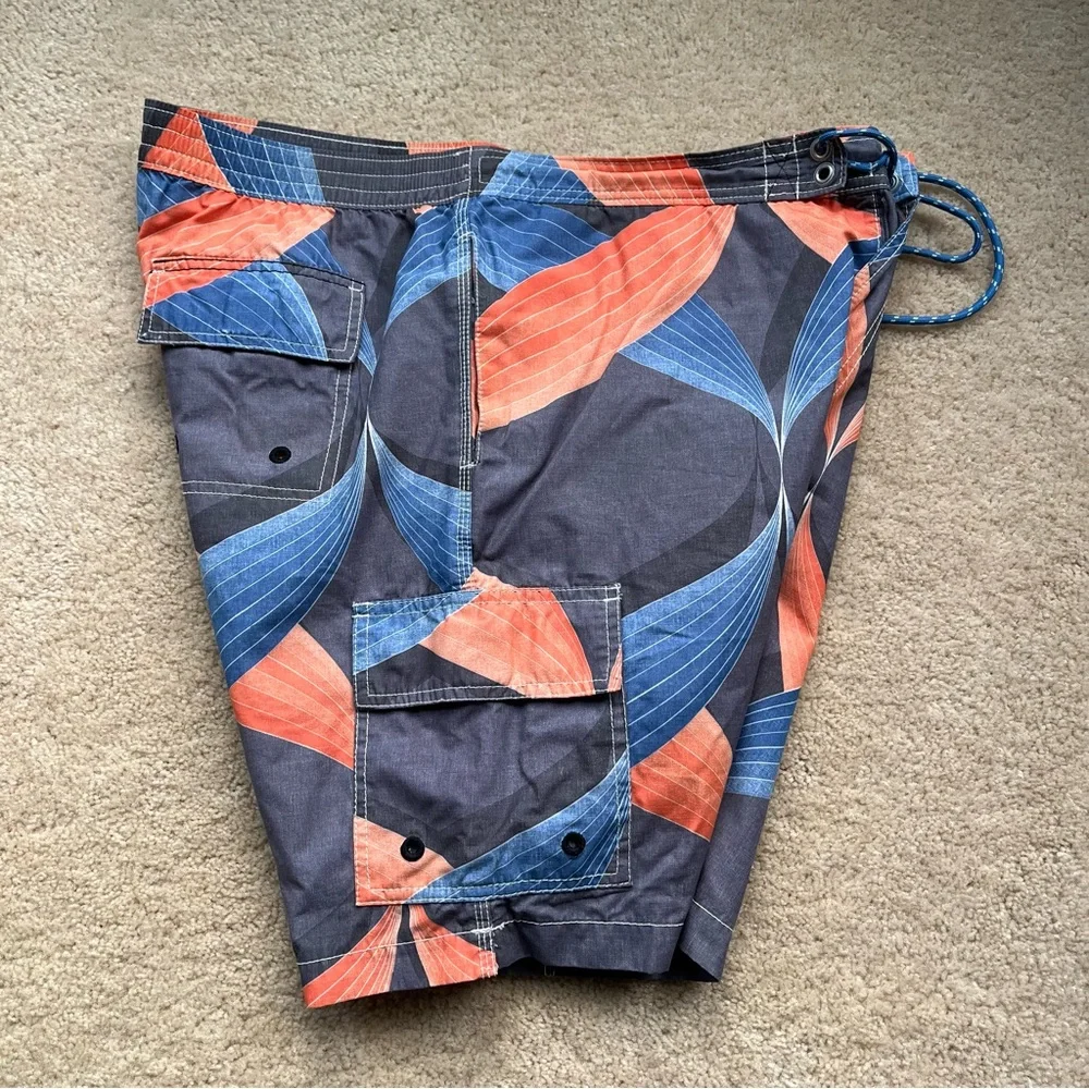 Tommy Bahama Relax Men’s Blue Gray Orange Mesh Lined Swim Trunks - Size L - EUC